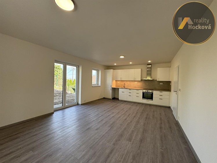 Prodej  rodinného domu 99 m², pozemek 1 000 m² - foto 5