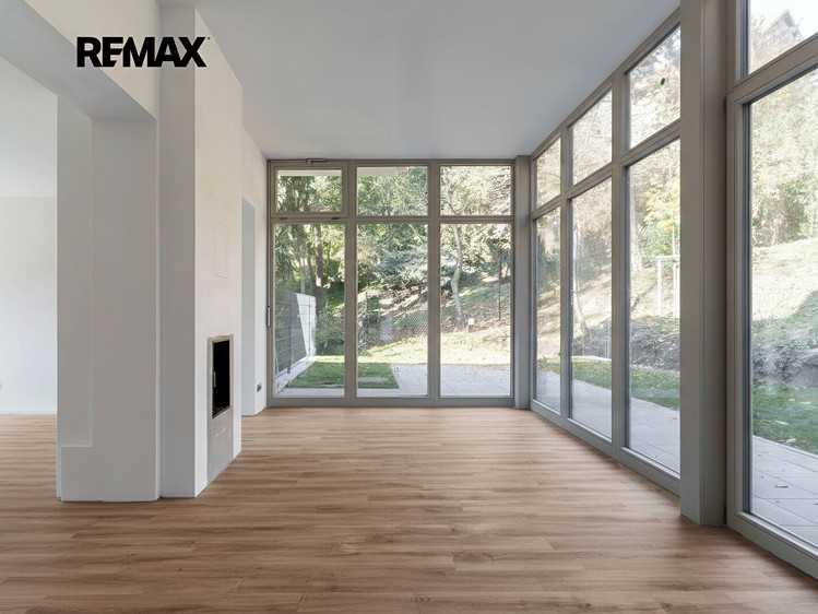Prodej vily 462 m², pozemek 984 m² - foto 7