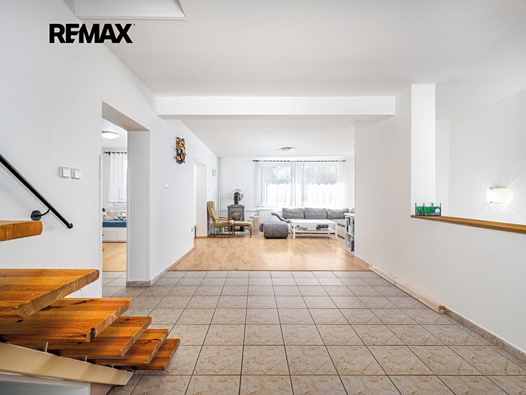 Prodej rodinného domu 180 m², pozemek 227 m² - foto 4