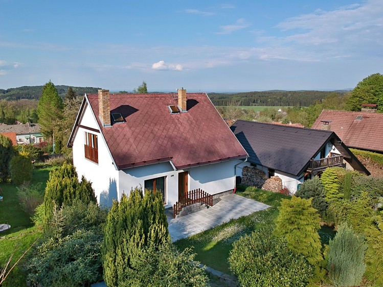 Prodej chalupy 130 m², pozemek 734 m² - foto 1