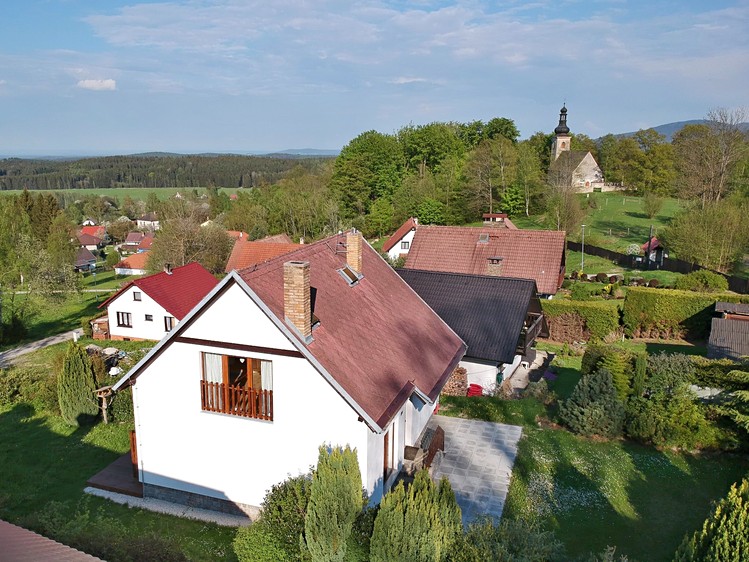 Prodej chalupy 130 m², pozemek 734 m² - foto 2