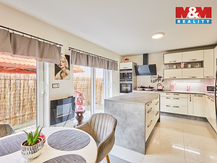 Prodej rodinného domu 91 m², pozemek 584 m² - foto 3