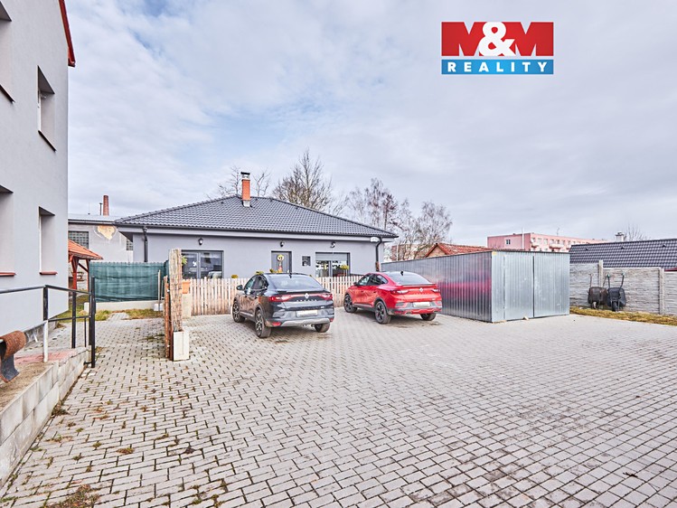 Prodej rodinného domu 91 m², pozemek 584 m² - foto 1