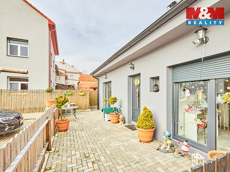 Prodej rodinného domu 91 m², pozemek 584 m² - foto 2