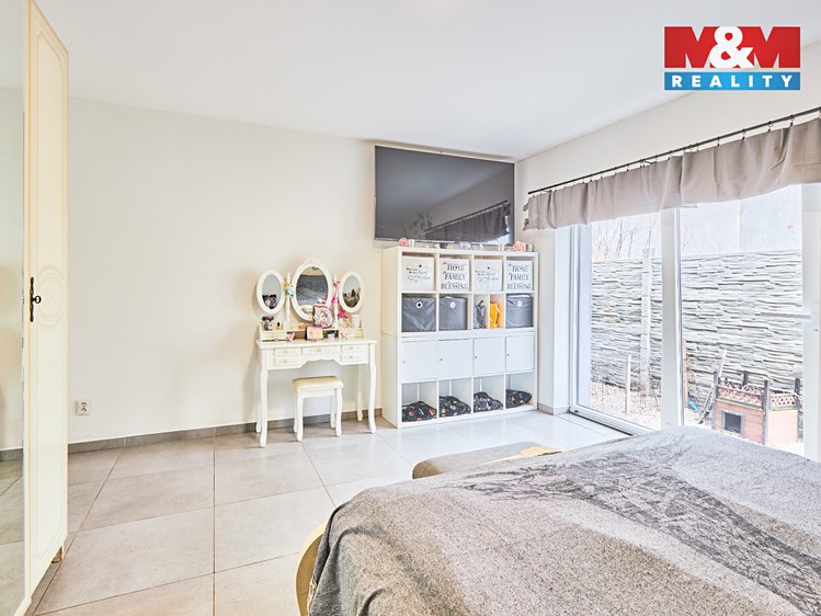 Prodej rodinného domu 91 m², pozemek 584 m² - foto 8