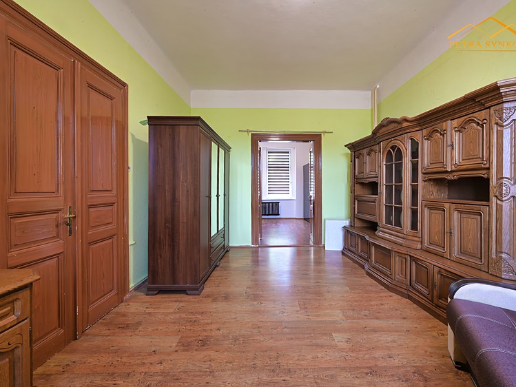 Prodej rodinného domu 254 m², pozemek 1 374 m² - foto 5