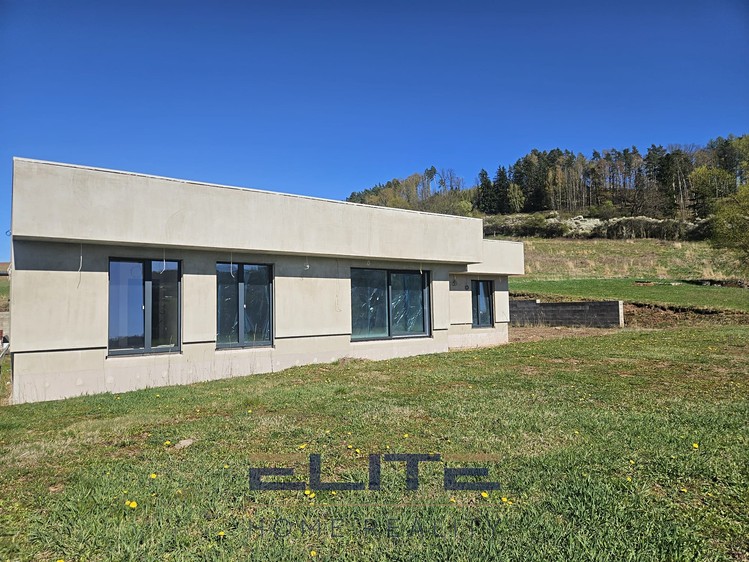 Prodej rodinného domu 150 m², pozemek 2 293 m² - foto 3