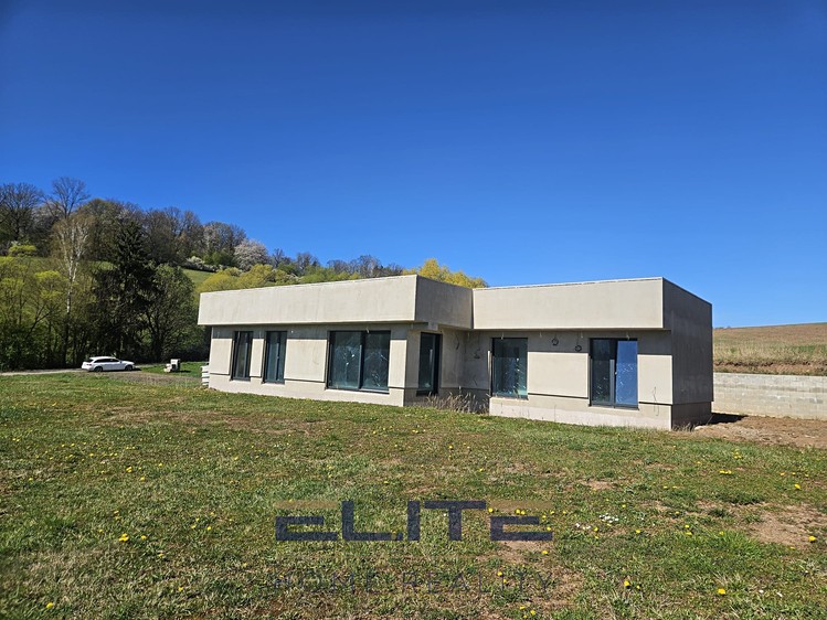 Prodej rodinného domu 150 m², pozemek 2 293 m² - foto 5