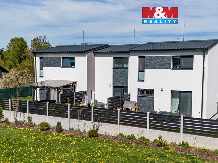 Prodej rodinného domu 82 m², pozemek 123 m² - foto 1