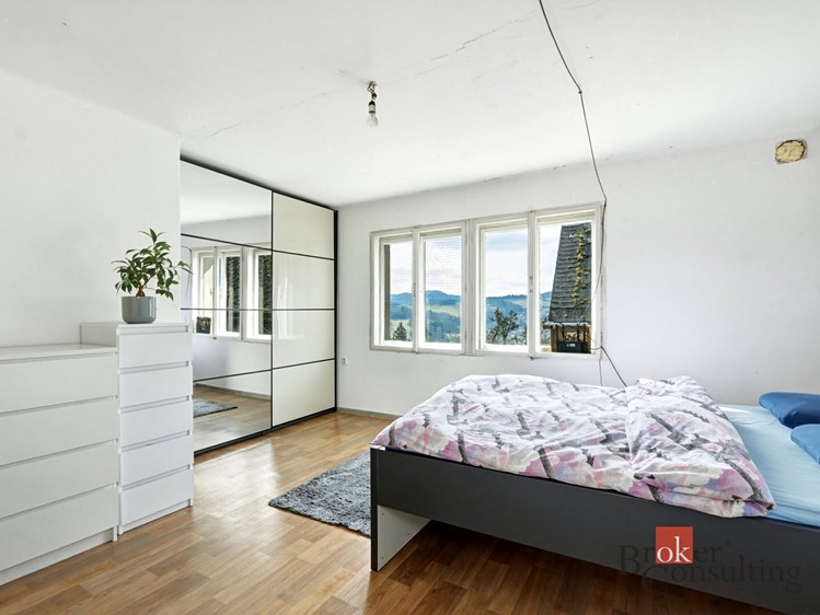 Prodej  rodinného domu 232 m², pozemek 1 423 m² - foto 8
