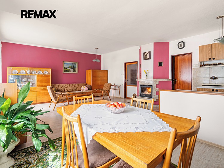 Prodej rodinného domu 170 m², pozemek 710 m² - foto 5