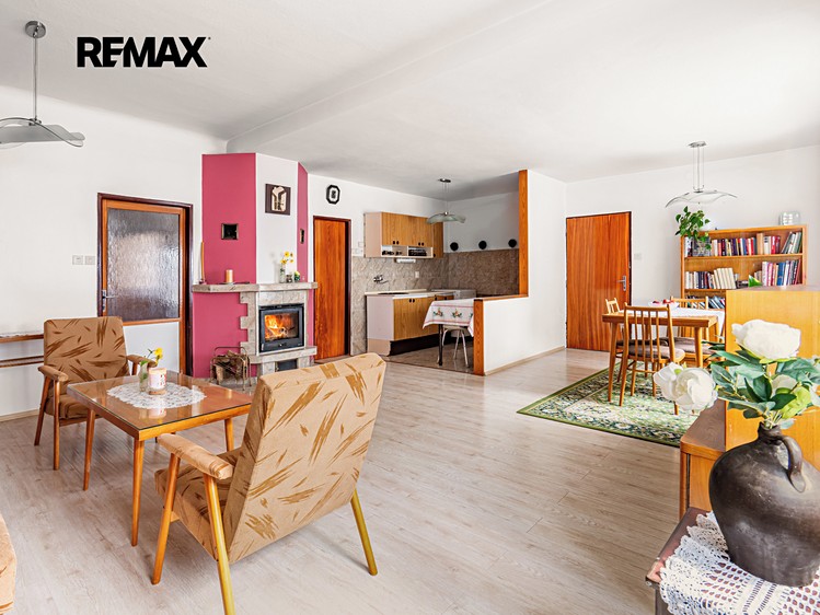 Prodej rodinného domu 170 m², pozemek 710 m² - foto 6