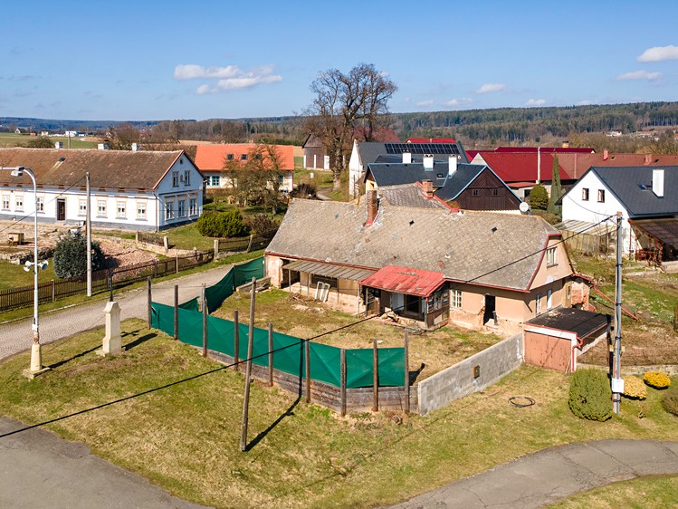 Prodej rodinného domu 130 m², pozemek 602 m² - foto 1