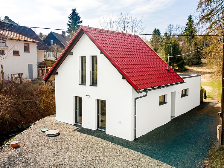 Prodej rodinného domu 101 m², pozemek 316 m² - foto 1