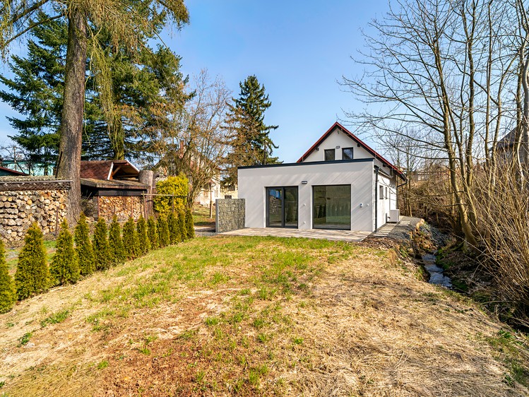 Prodej rodinného domu 101 m², pozemek 316 m² - foto 6