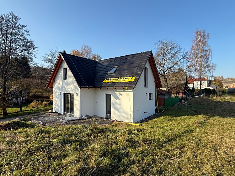 Prodej rodinného domu 98 m², pozemek 420 m² - foto 1