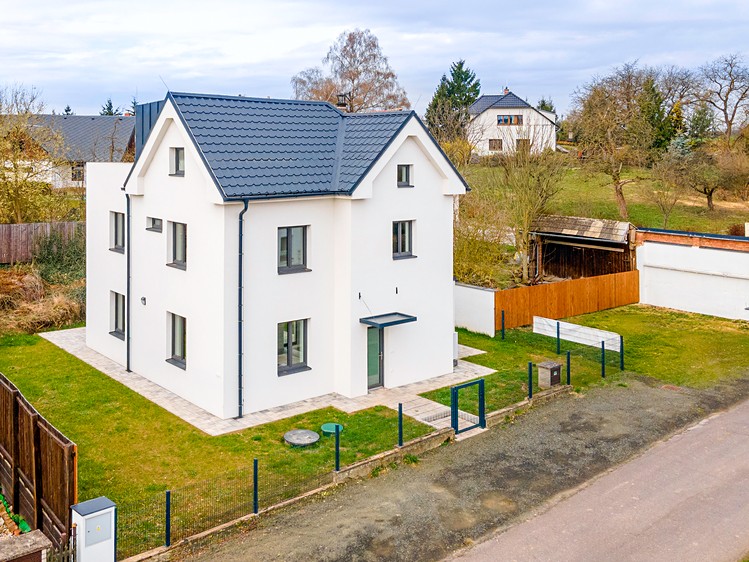 Prodej rodinného domu 155 m², pozemek 495 m² - foto 1