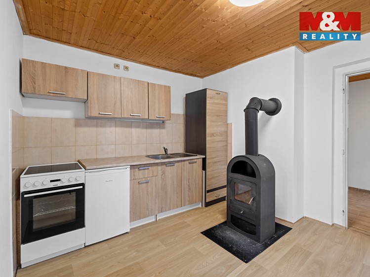 Prodej  rodinného domu 176 m², pozemek 312 m² - foto 3