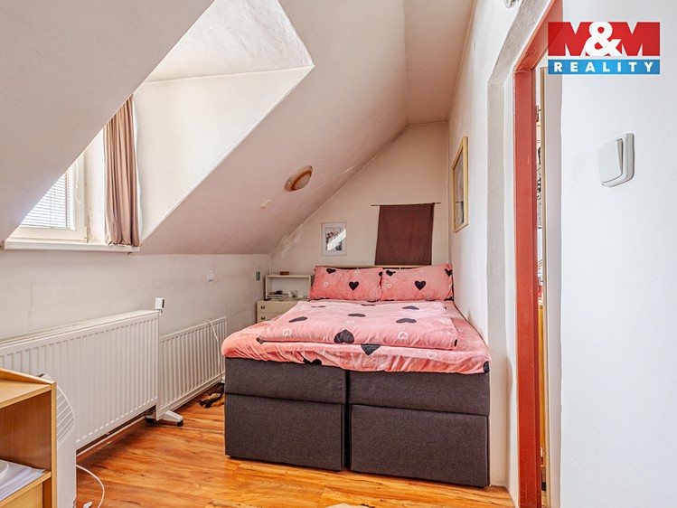 Prodej rodinného domu 200 m², pozemek 783 m² - foto 5