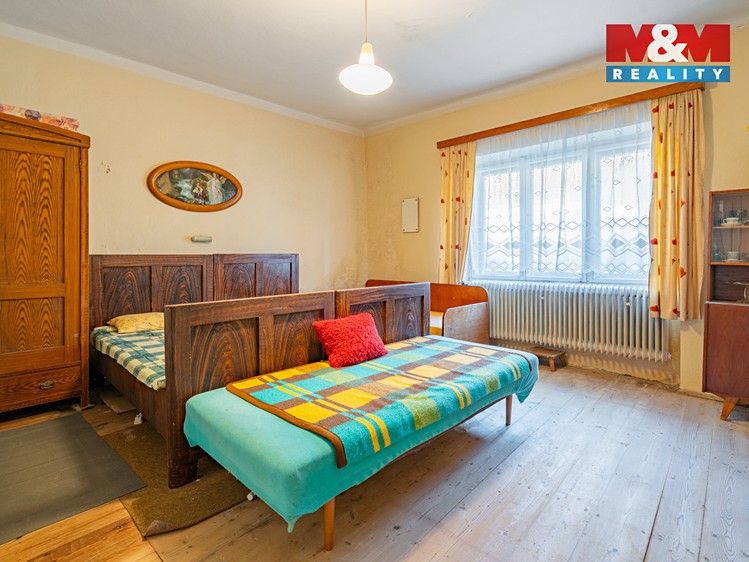 Prodej rodinného domu 84 m², pozemek 327 m² - foto 2