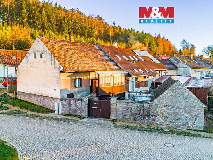 Prodej rodinného domu 84 m², pozemek 327 m² - foto 1