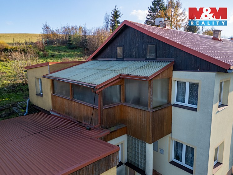 Prodej rodinného domu 300 m², pozemek 1 050 m² - foto 5