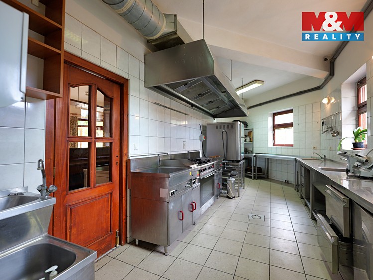 Prodej rodinného domu 407 m², pozemek 574 m² - foto 7