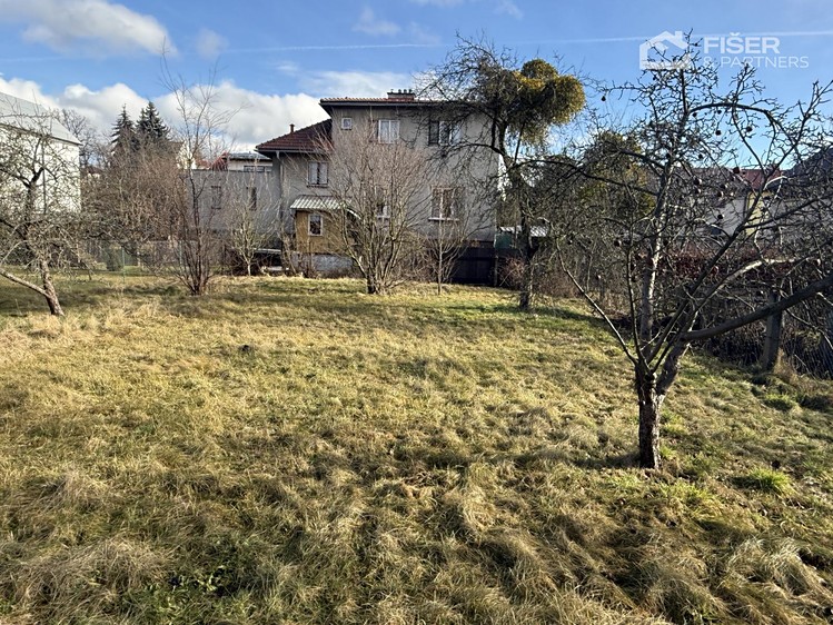 Prodej rodinného domu 140 m², pozemek 1 244 m² - foto 2