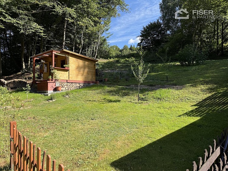 Prodej chaty 20 m², pozemek 377 m² - foto 1