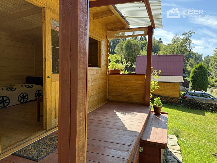 Prodej chaty 20 m², pozemek 377 m² - foto 2