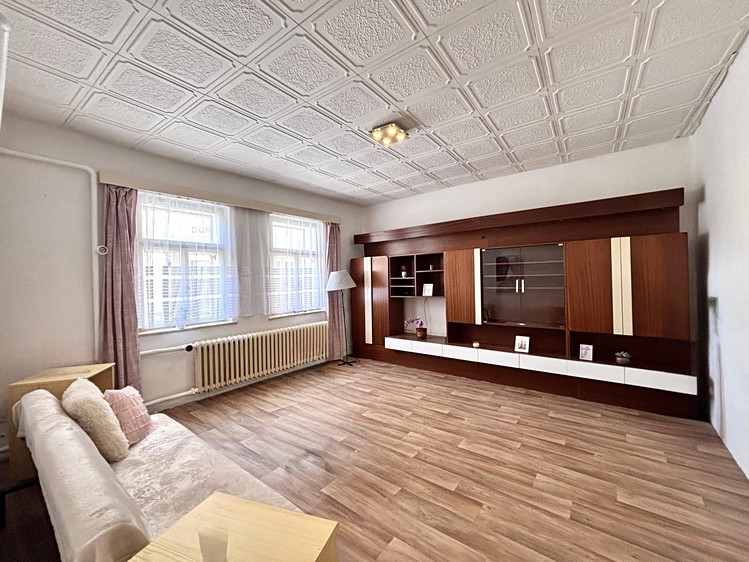 Prodej rodinného domu 200 m², pozemek 333 m² - foto 2
