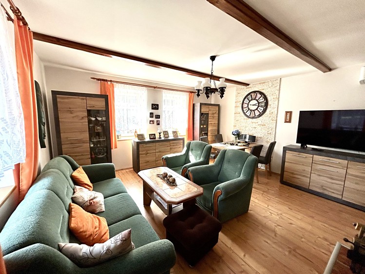 Prodej chalupy 180 m², pozemek 385 m² - foto 4
