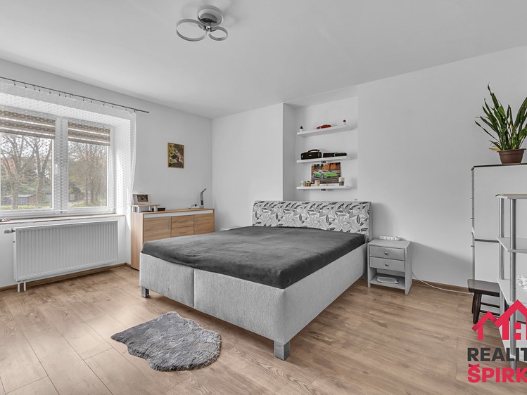 Prodej rodinného domu 405 m², pozemek 4 943 m² - foto 6