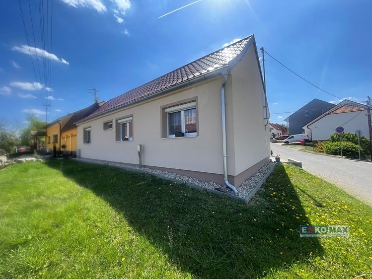 Prodej rodinného domu 155 m², pozemek 278 m² - foto 1