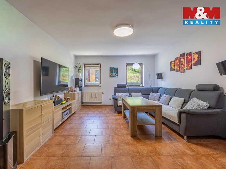Prodej rodinného domu 200 m², pozemek 937 m² - foto 4