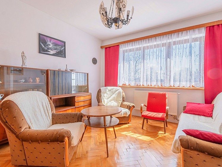 Prodej rodinného domu 230 m², pozemek 216 m² - foto 7