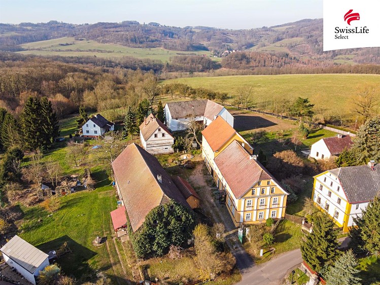 Prodej rodinného domu 620 m², pozemek 6 217 m² - foto 2