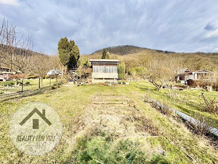 Prodej chaty 38 m², pozemek 723 m² - foto 1