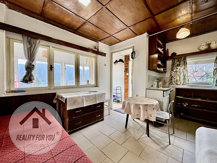 Prodej chaty 38 m², pozemek 723 m² - foto 4