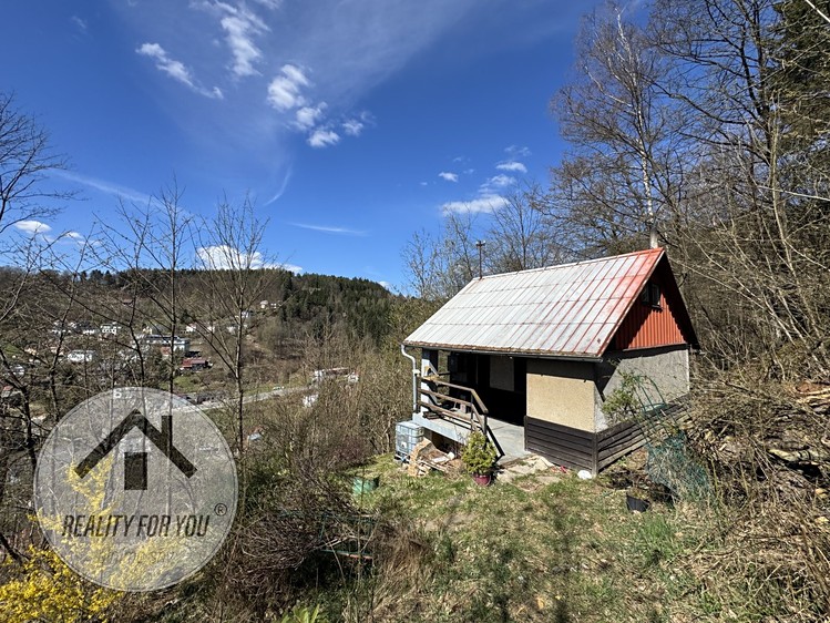 Prodej chaty 45 m², pozemek 30 m² - foto 1