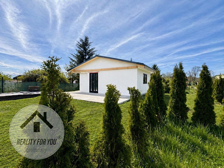 Prodej chaty 35 m², pozemek 410 m² - foto 1