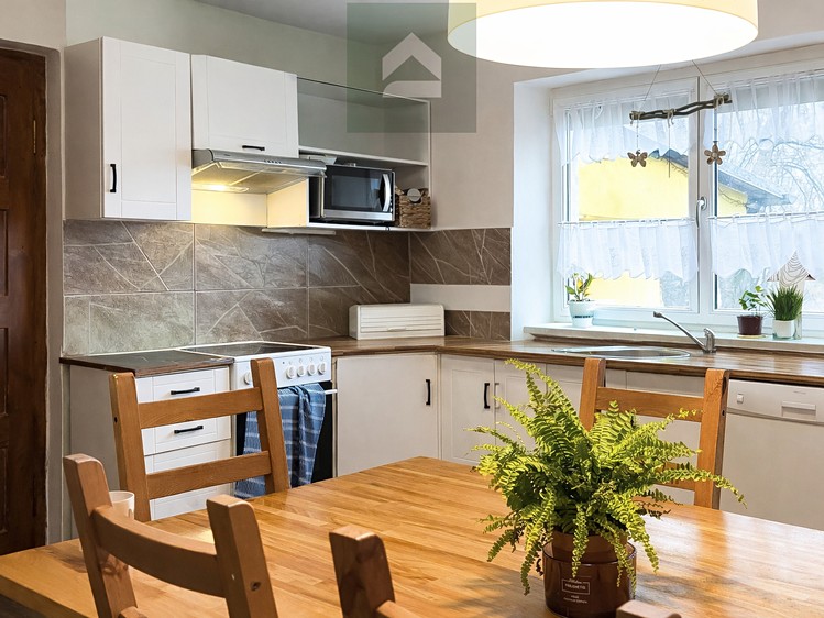 Prodej rodinného domu 105 m², pozemek 1 086 m² - foto 4
