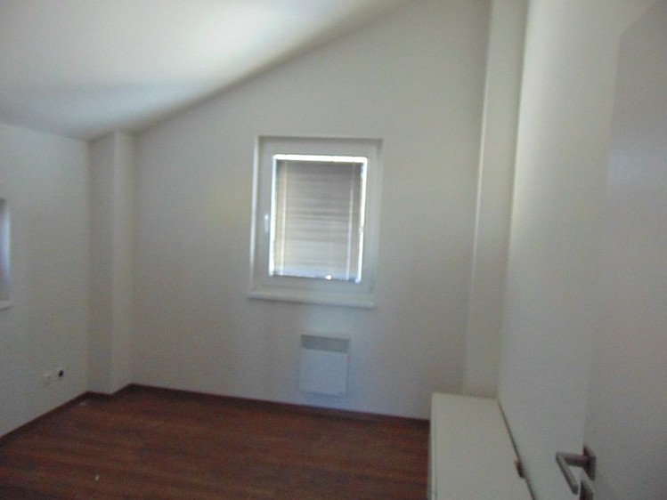 Dražba rodinného domu 97 m², pozemek 297 m² - foto 6