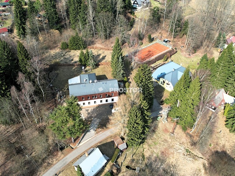 Prodej vícegeneračního domu 520 m², pozemek 1 794 m² - foto 3