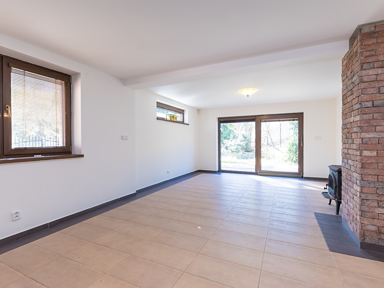 Prodej  rodinného domu 180 m², pozemek 388 m² - foto 4