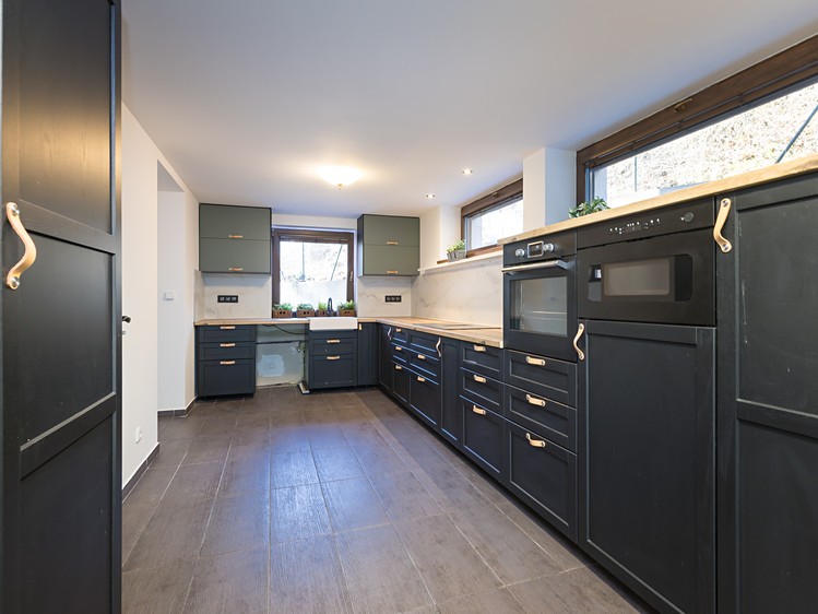 Prodej  rodinného domu 180 m², pozemek 388 m² - foto 6