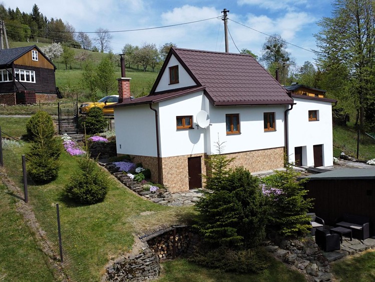 Prodej chaty 83 m², pozemek 476 m² - foto 2