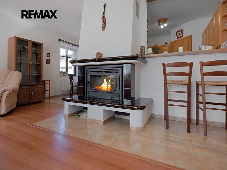 Prodej rodinného domu 299 m², pozemek 1 485 m² - foto 4