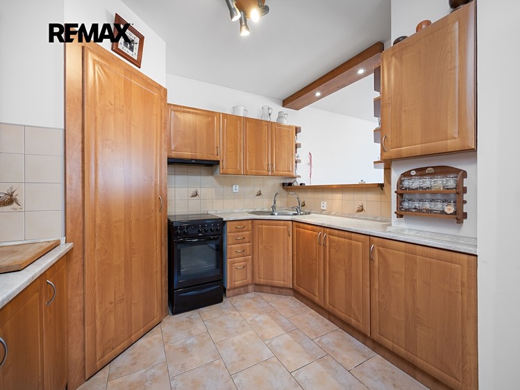 Prodej rodinného domu 299 m², pozemek 1 485 m² - foto 6