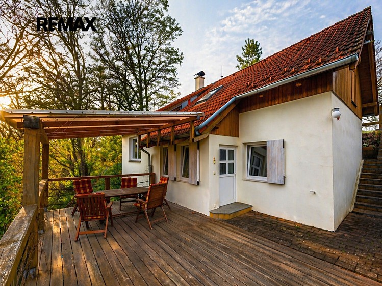 Prodej chaty 93 m², pozemek 654 m² - foto 1